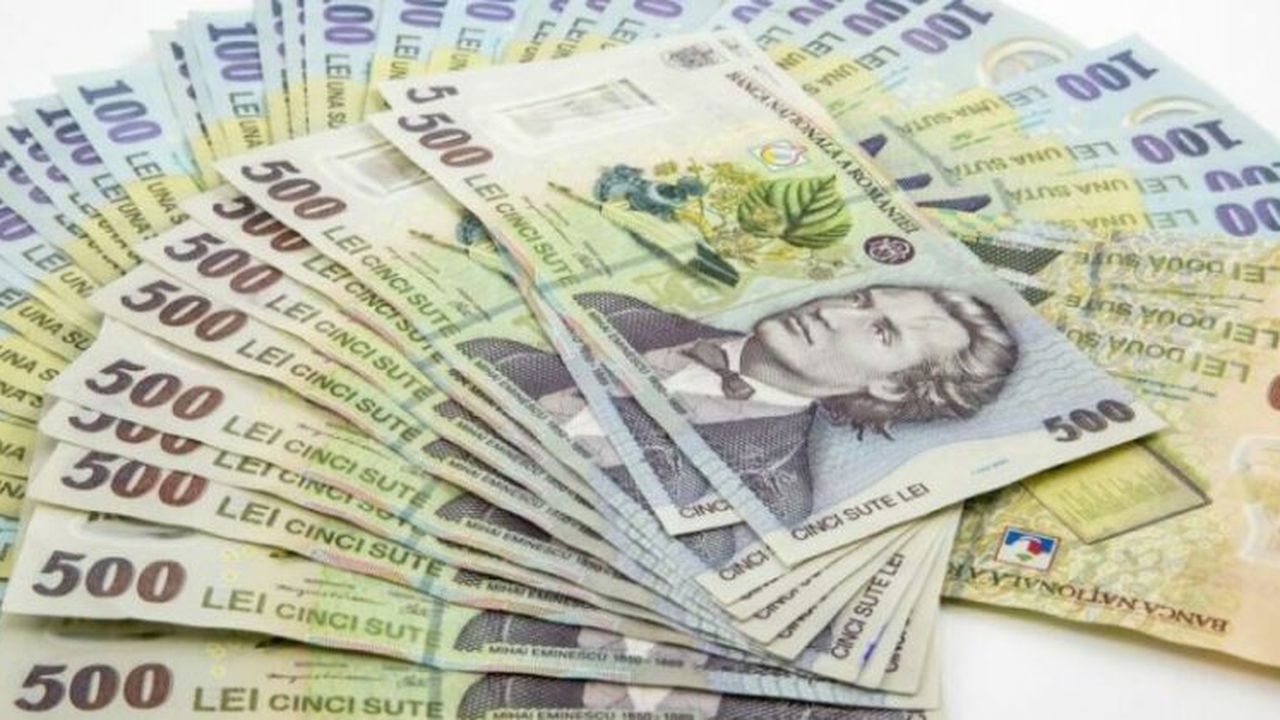 Nou protest al elevilor și studenților contra intenției Guvernului de a tăia numărul de burse